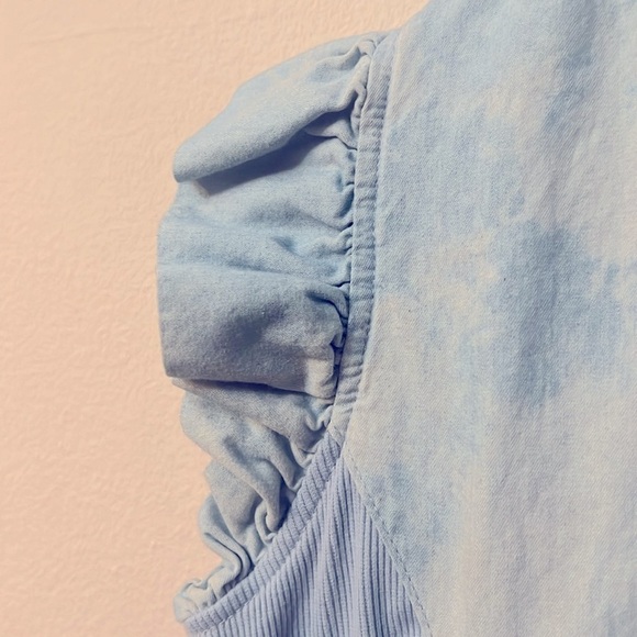 Ny collection denim Tie die top size M faded feminine metal buttons - Picture 4 of 6